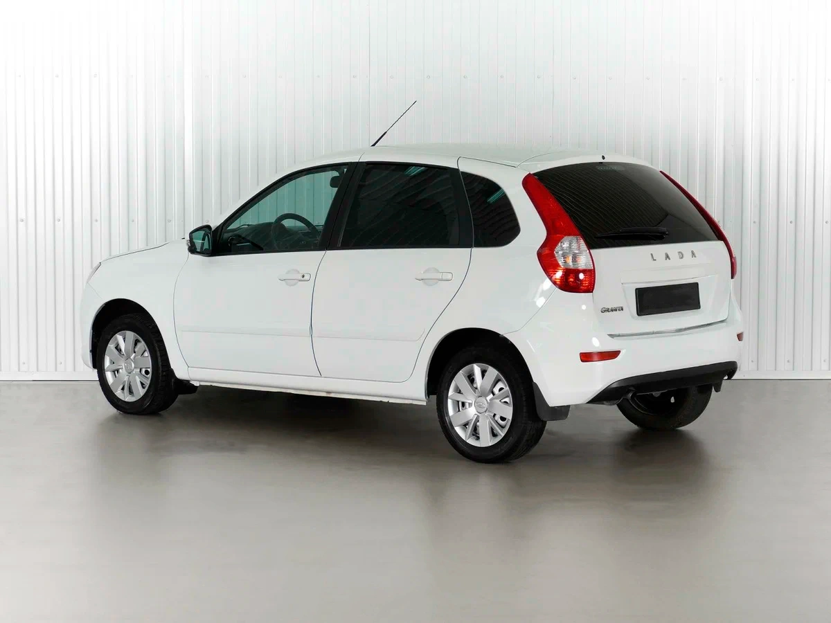 Lada Granta Хэтчбек в Челябинск - фото №2